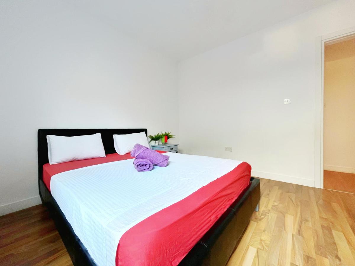 Central 2 Bedroom Apt Terrace And Pool 아이아 나파 외부 사진